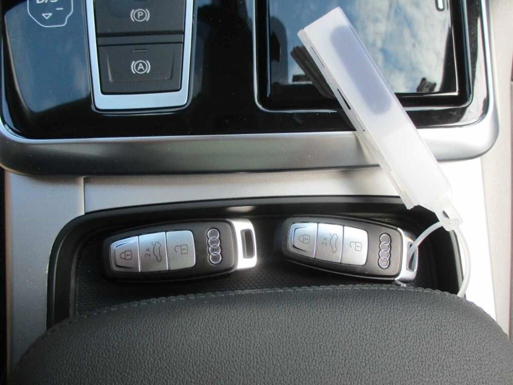 Audi Q7 55 TFSI quattro tiptronic Business
