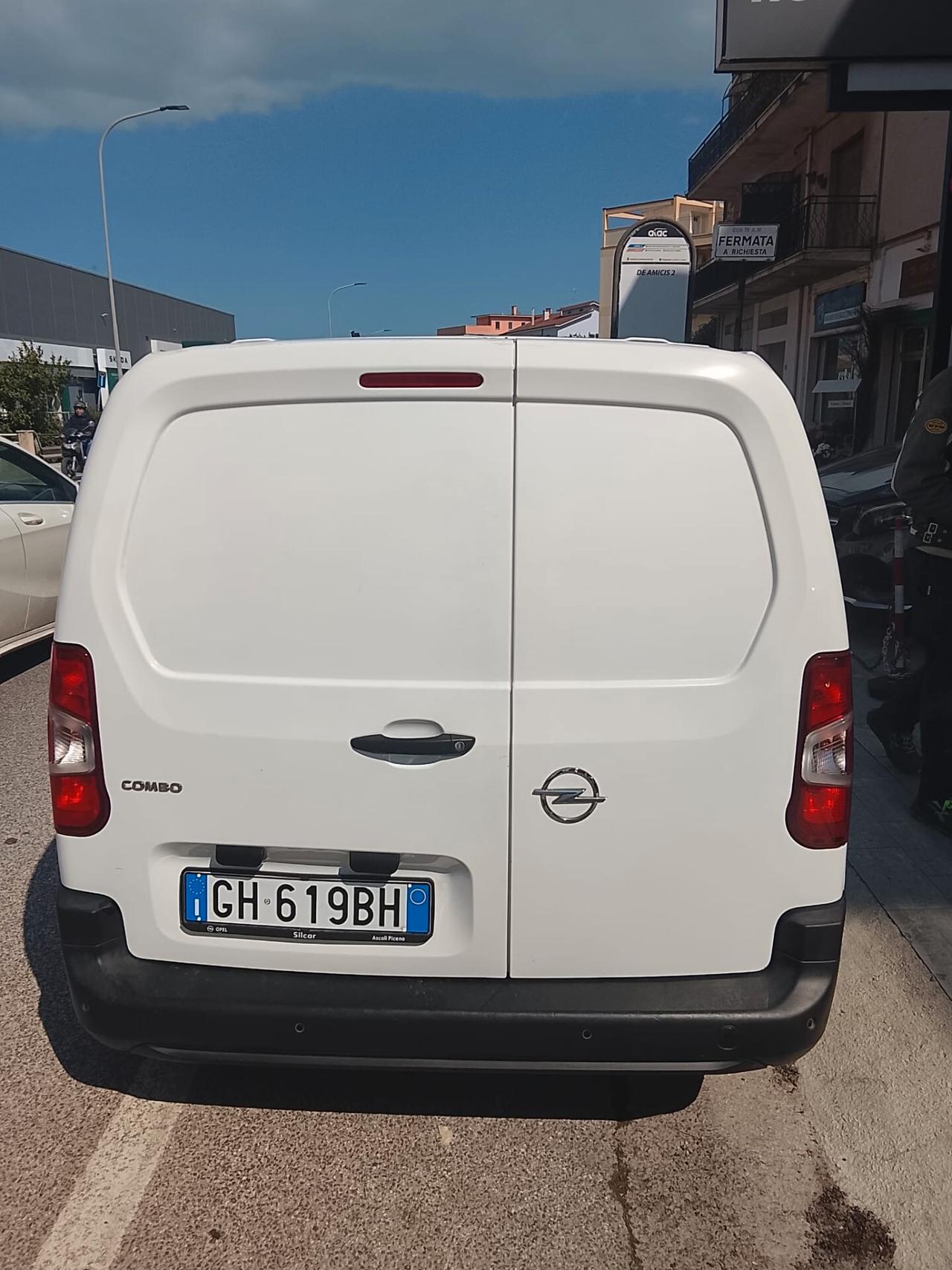 Opel Combo Cargo XL 1.5 Diesel 100CV PL 950kg Edition