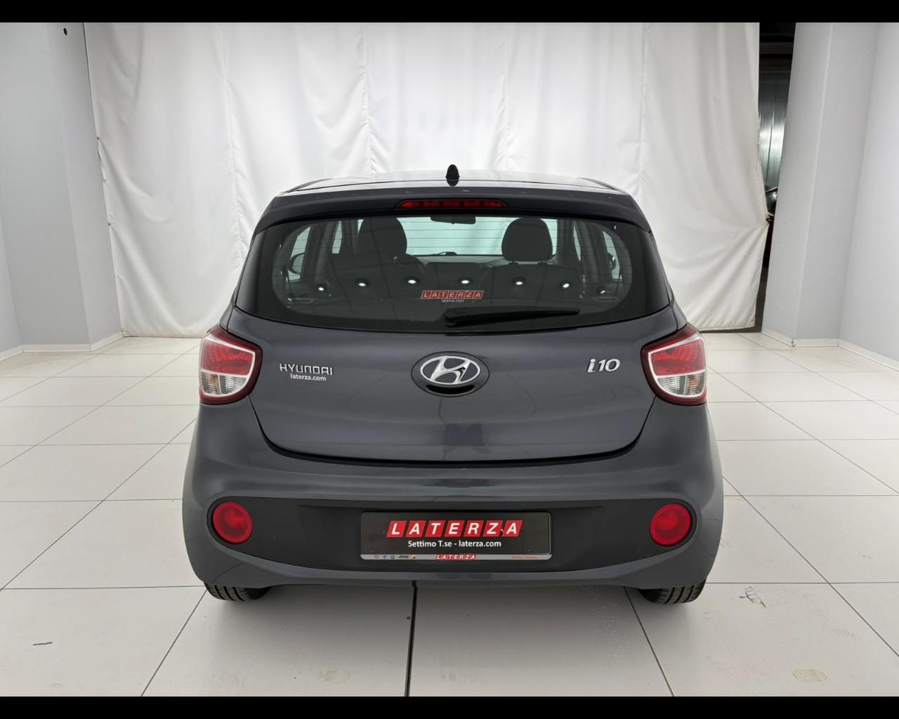 HYUNDAI i10 1.0 Tech