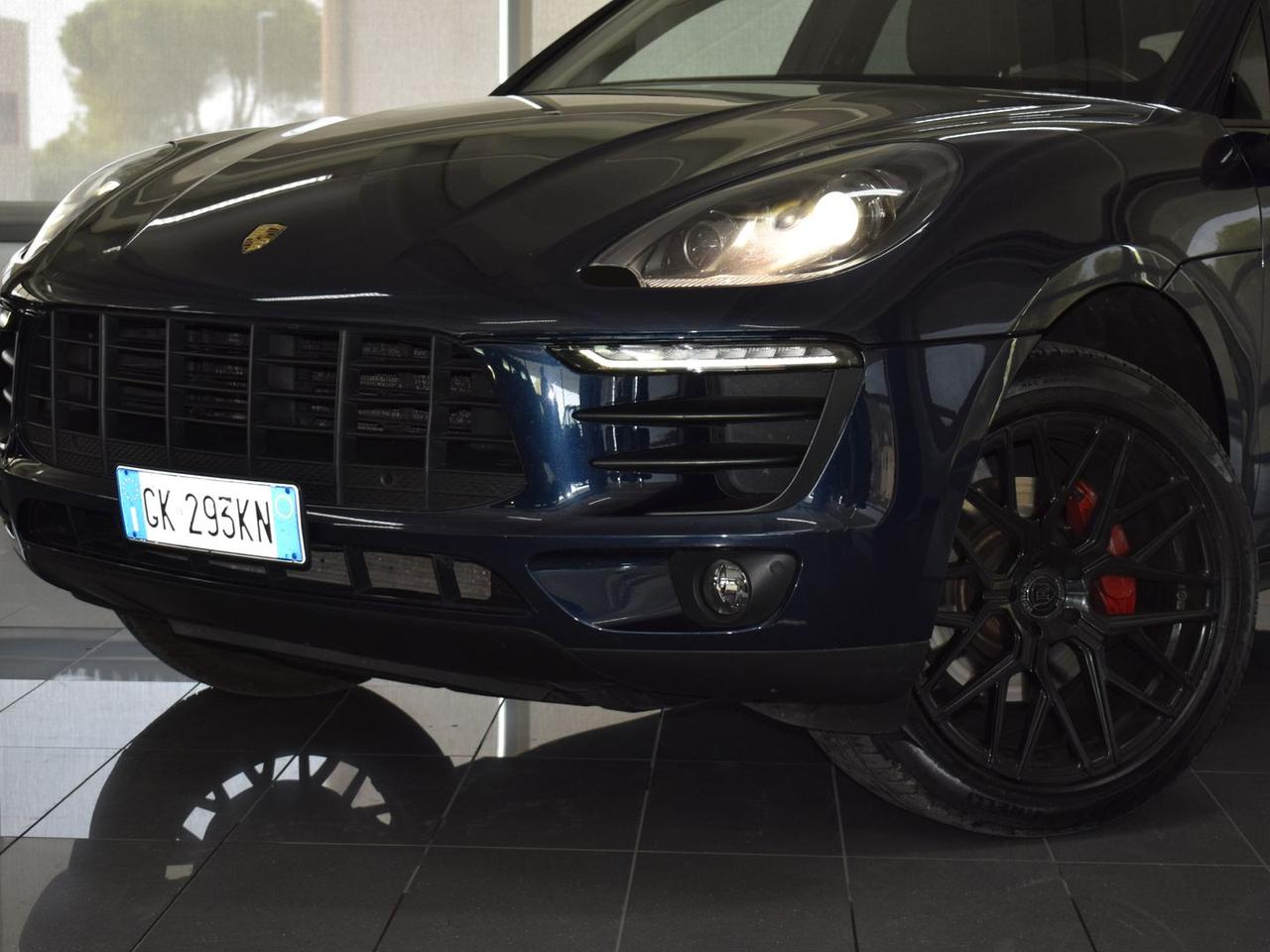 Porsche Macan 2.0 benzina 250CV