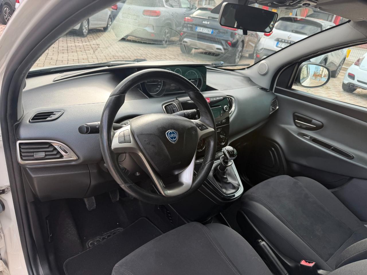Lancia Ypsilon 1.2 69 CV 5 porte GPL Ecochic Gold