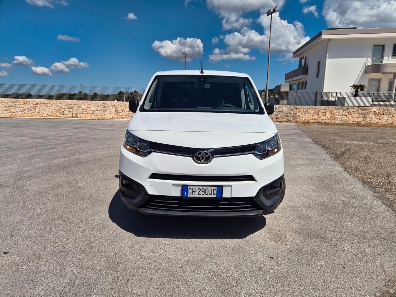 TOYOYA PROACE 3 POSTI PROLUNGATO