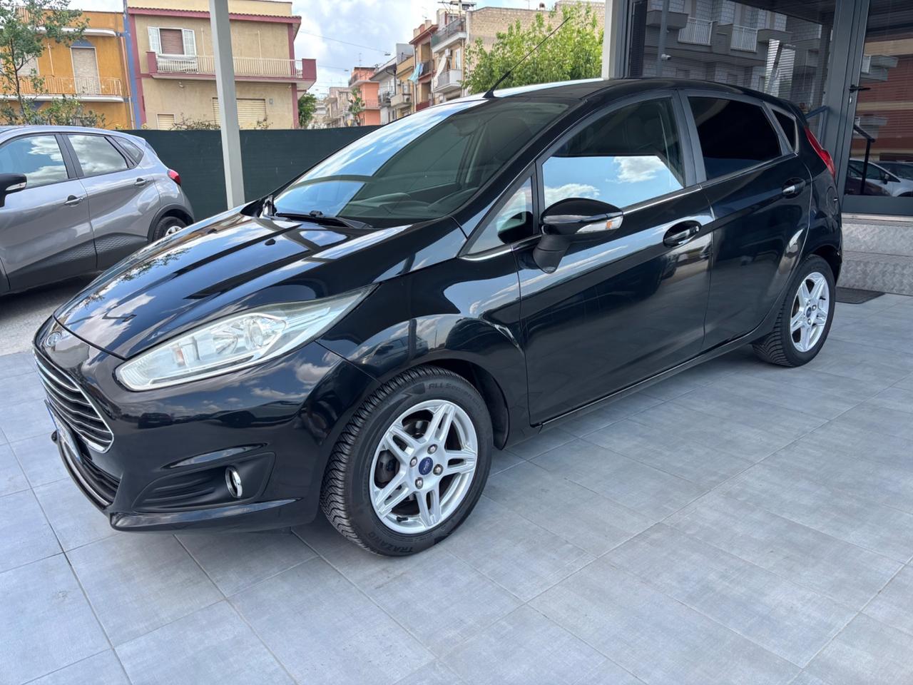 Ford Fiesta 1.5 TDCi 75CV 5 porte Titanium