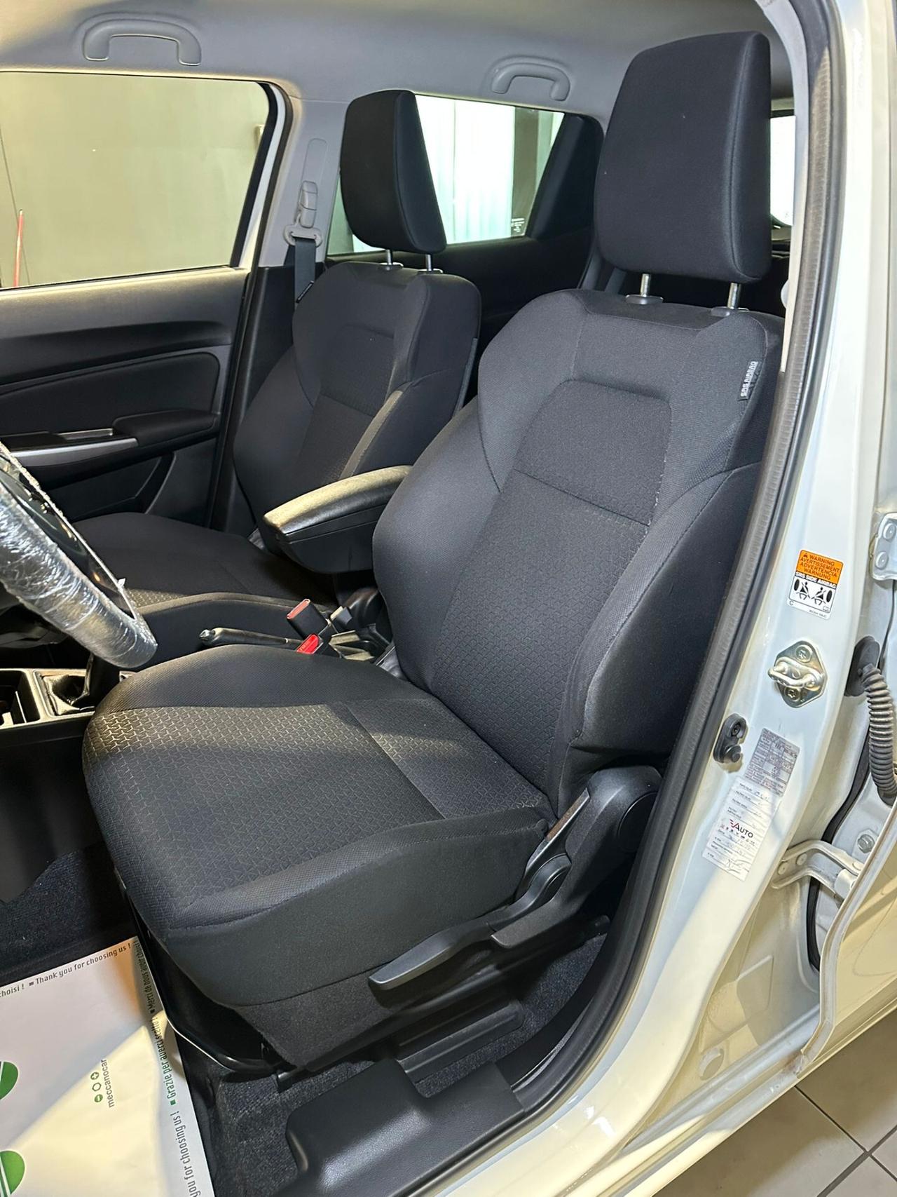 Suzuki Swift 1.2 Hybrid Top