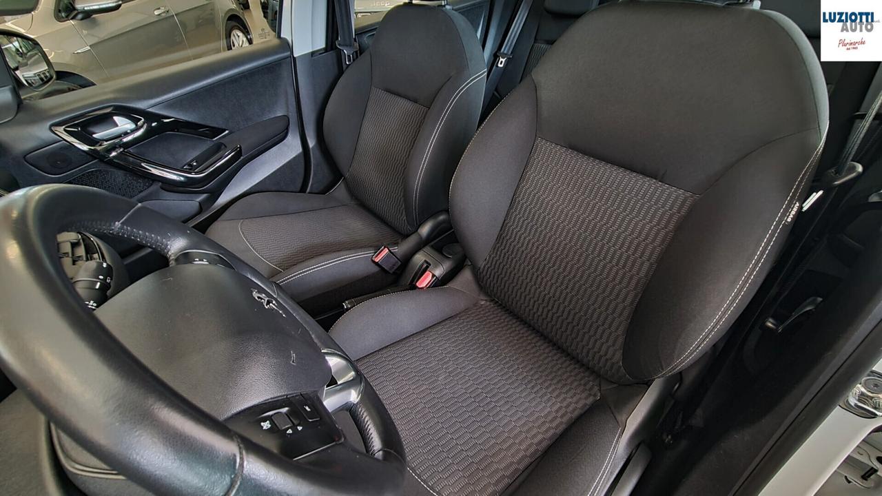Peugeot 208 1.2 ACTIVE 82CV