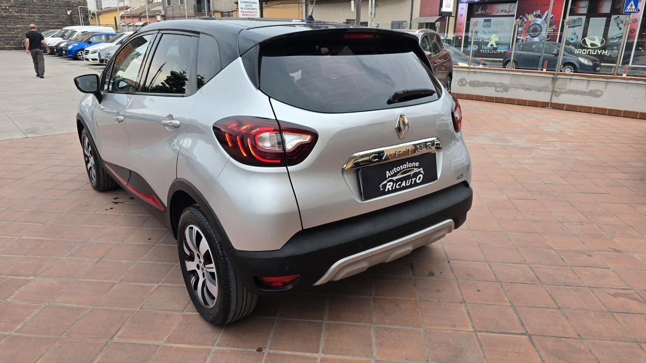 Renault Captur dCi 8V 90 CV EDC Start&Stop Energy Initiale Paris