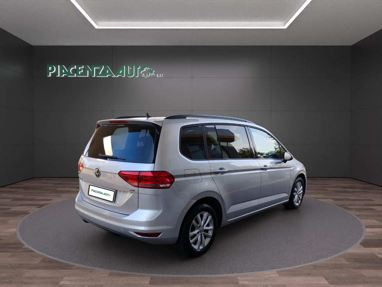 Volkswagen Touran 1.6 tdi Highline 115cv.NAVI.UNICO PROPRIETARIO