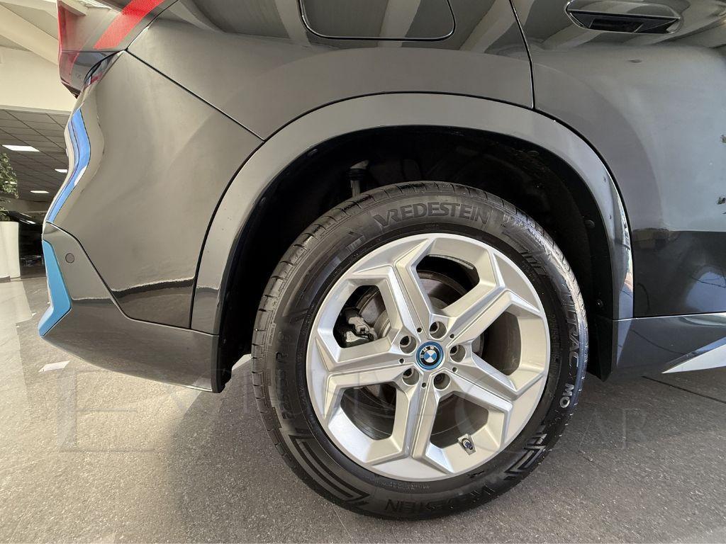 BMW - iX1 - xDrive 20 xLine
