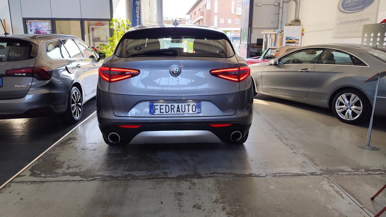 Alfa Romeo Stelvio 2.2 Turbodiesel 190 CV AT8 Q4 Business