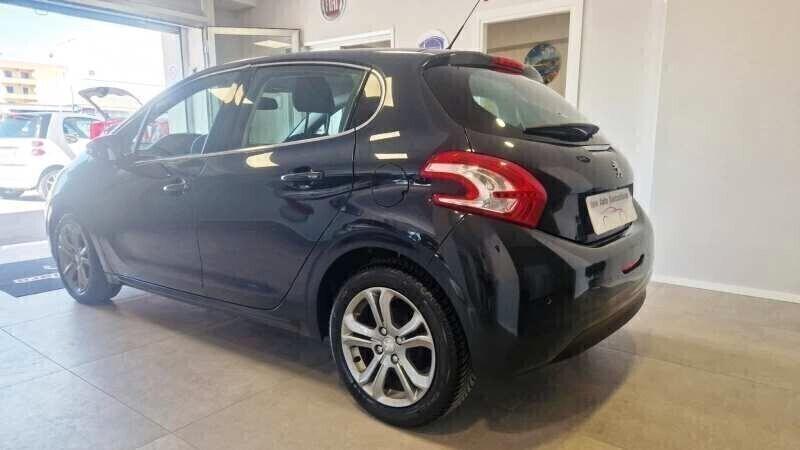 Peugeot 208 1.2 Puretech 82 CV Allure