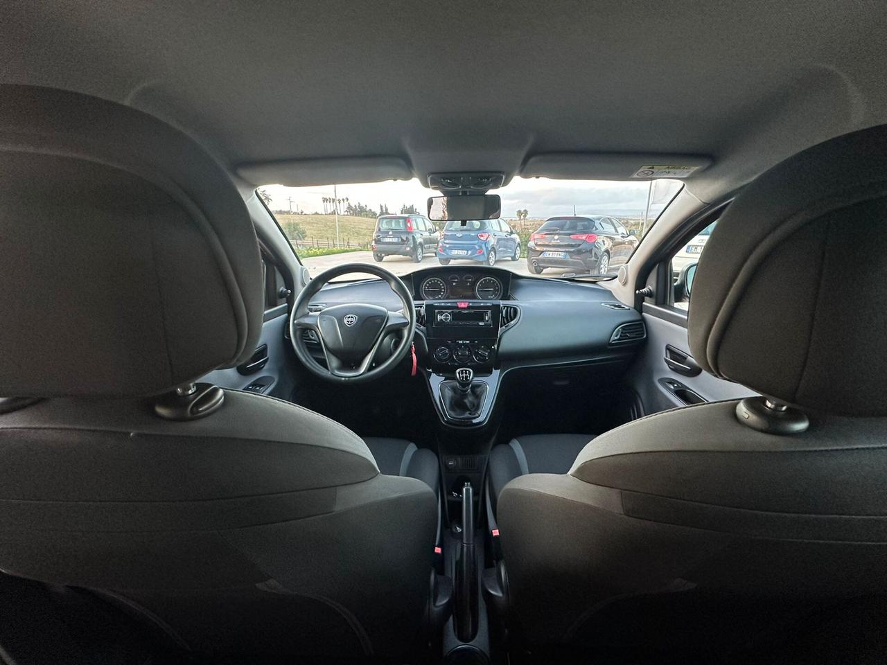 Lancia Ypsilon 1.2 70 CV Silver