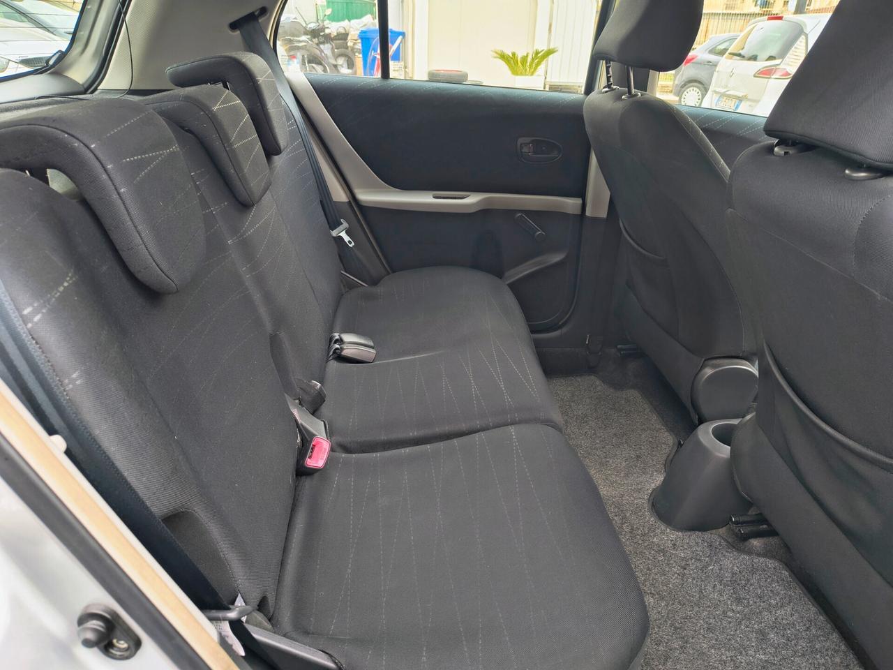 TOYOTA YARIS SOLI 100.000 KM 1.4 DIESEL UNICOPROPRIETARIO