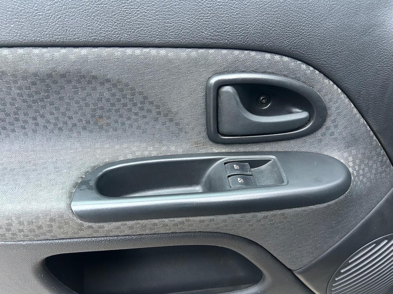 Renault Clio Storia 1.2 5P GPL