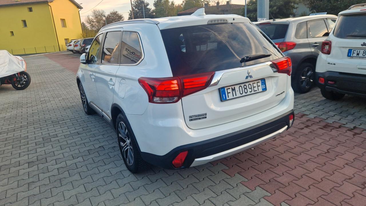 Mitsubishi Outlander 2.2 DI-D 4WD 7p.. garantito 12M