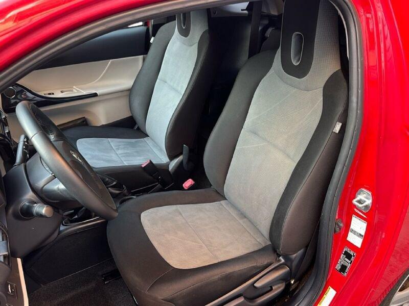 Toyota iQ 1.0 VVT-i Lounge