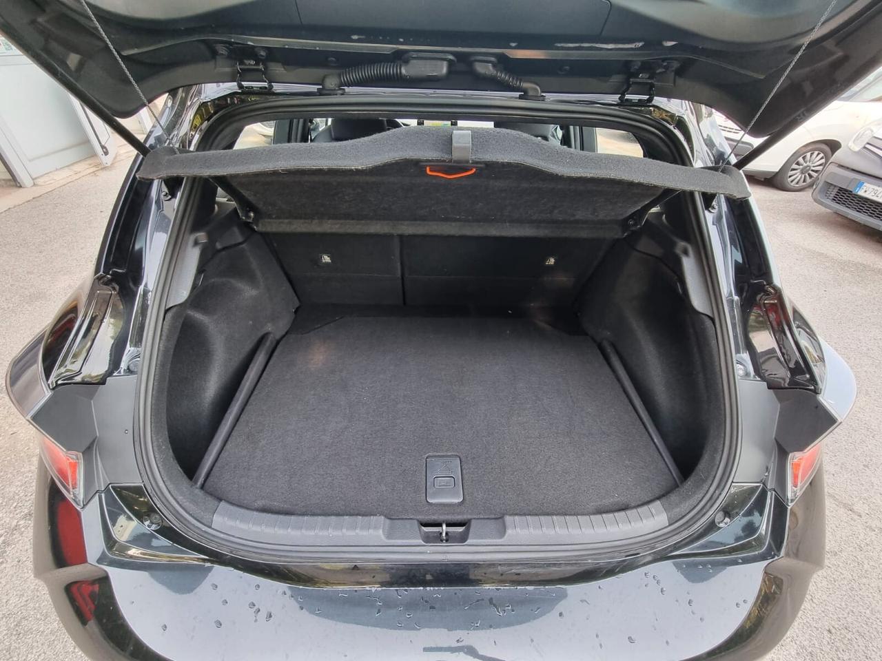 Toyota Corolla 1.8 Hybrid Business