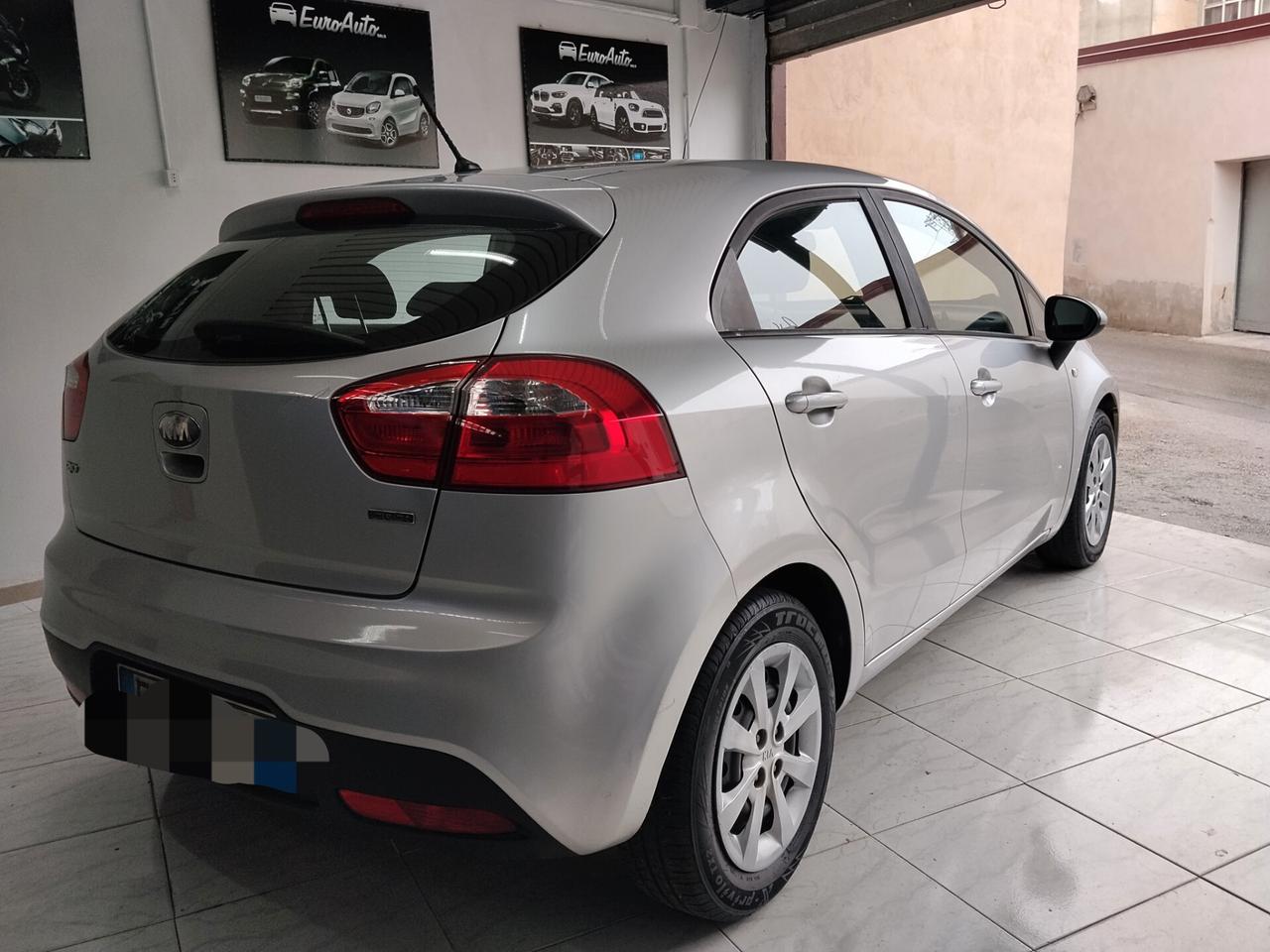 Kia Rio 1.1 diesel 75 CV 2013 CON GARANZIA