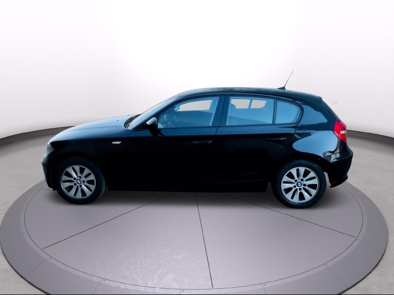 Bmw 116d 2.0 anno 2011 190.000km neo patentati