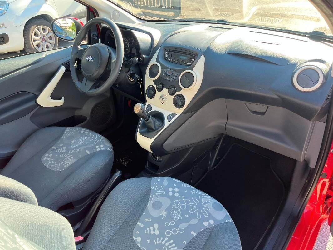 Ford Ka 1.2 Titanium s esp,tcs 69cv E5