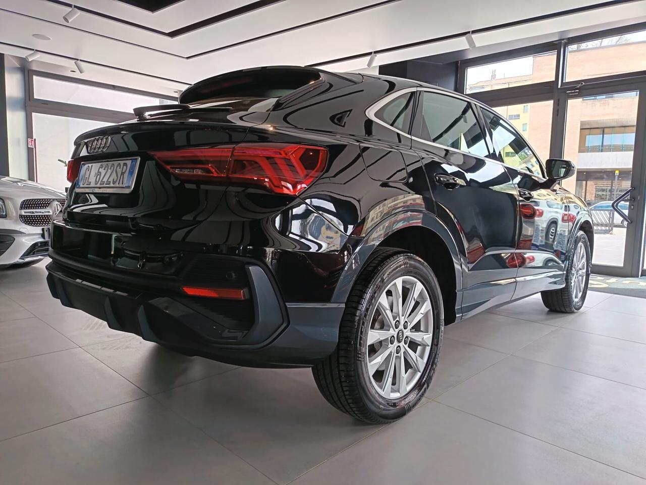 Audi Q3 SPB 45 TFSI e S tronic Business Plus