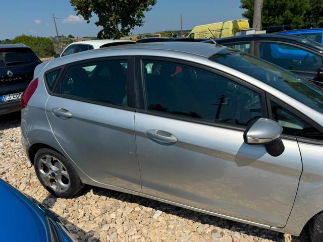 FORD Fiesta Ikon 1.4 5 porte Bz.- GPL