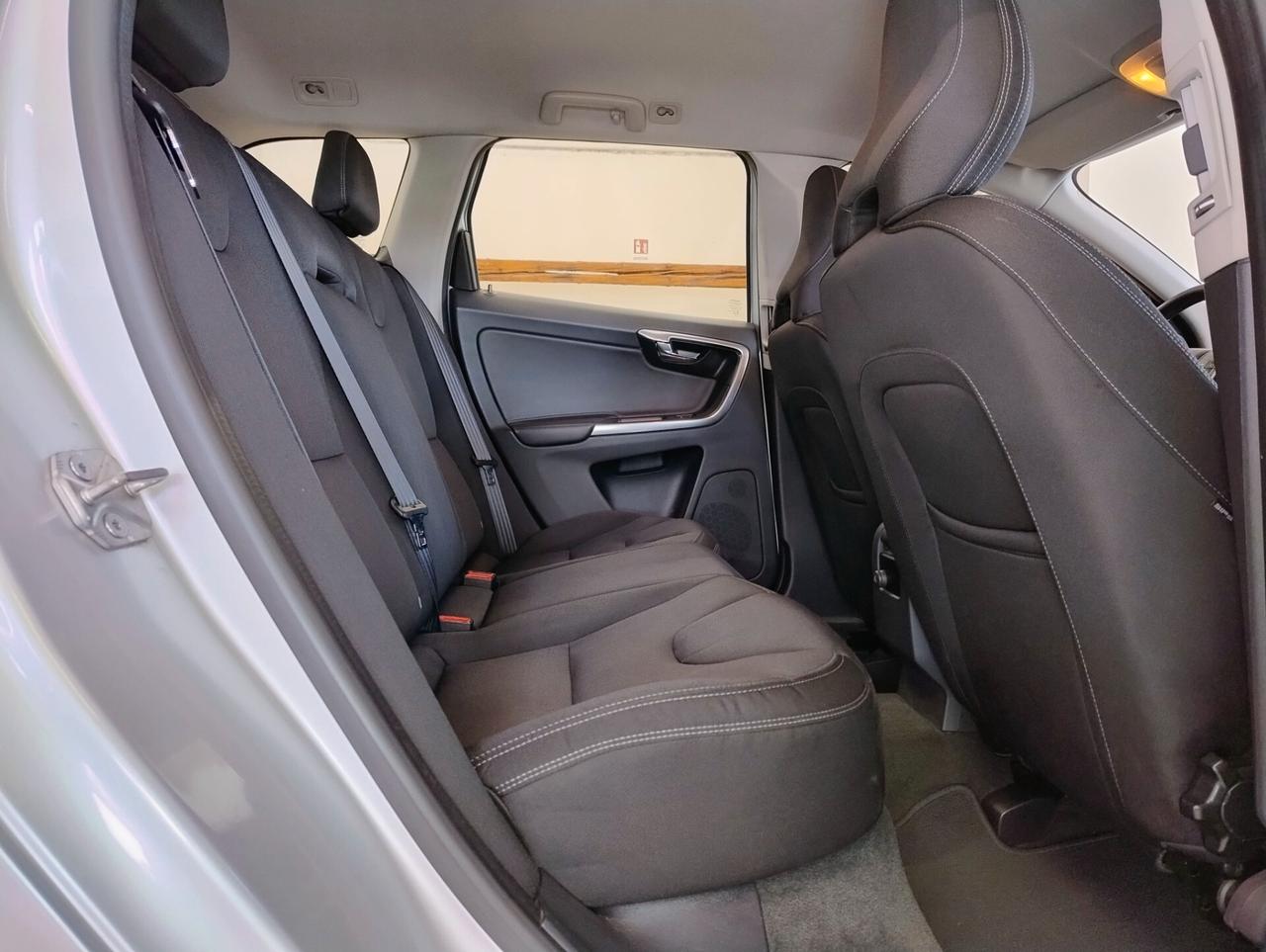 VOLVO XC60 2.0 D3 Kinetic 150cv MANUALE