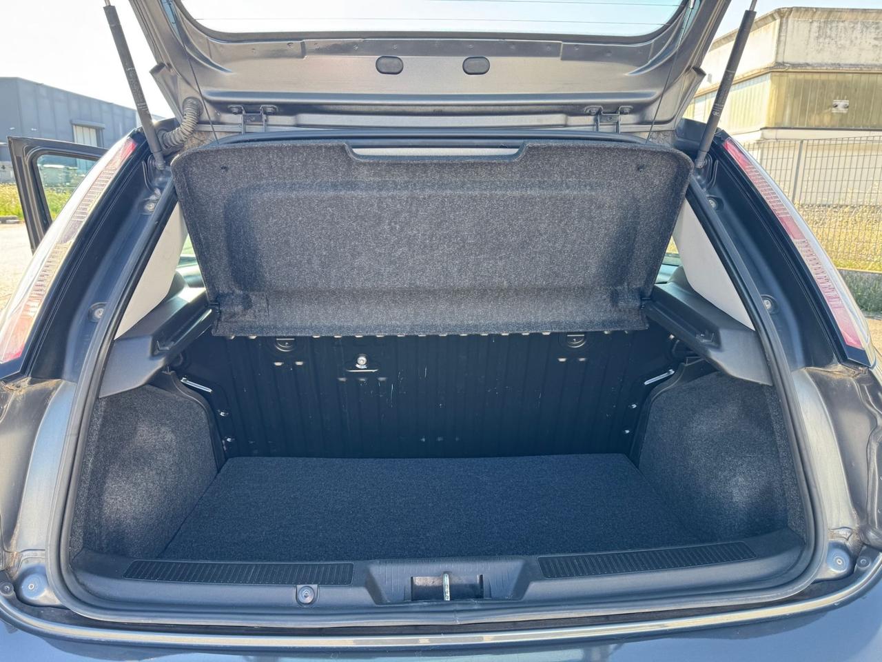Fiat Punto 1.4 8V 5 porte Natural Power Easy
