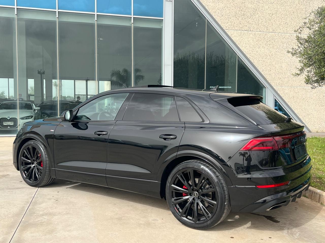 Audi Q8 SUV TDI quattro 210 kW tiptronic S line Anticipo €22.280 Noleggio no Scoring