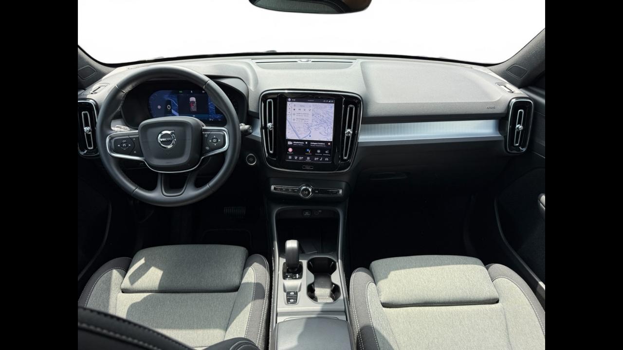 VOLVO XC40 2023 - XC40 2.0 b3 Core auto