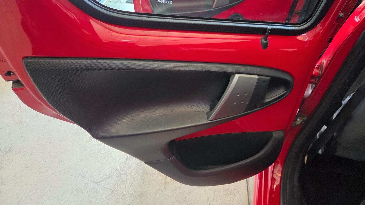 Toyota Yaris 1.0 5 porte UNICO PROPRIETARIO KM 69.000