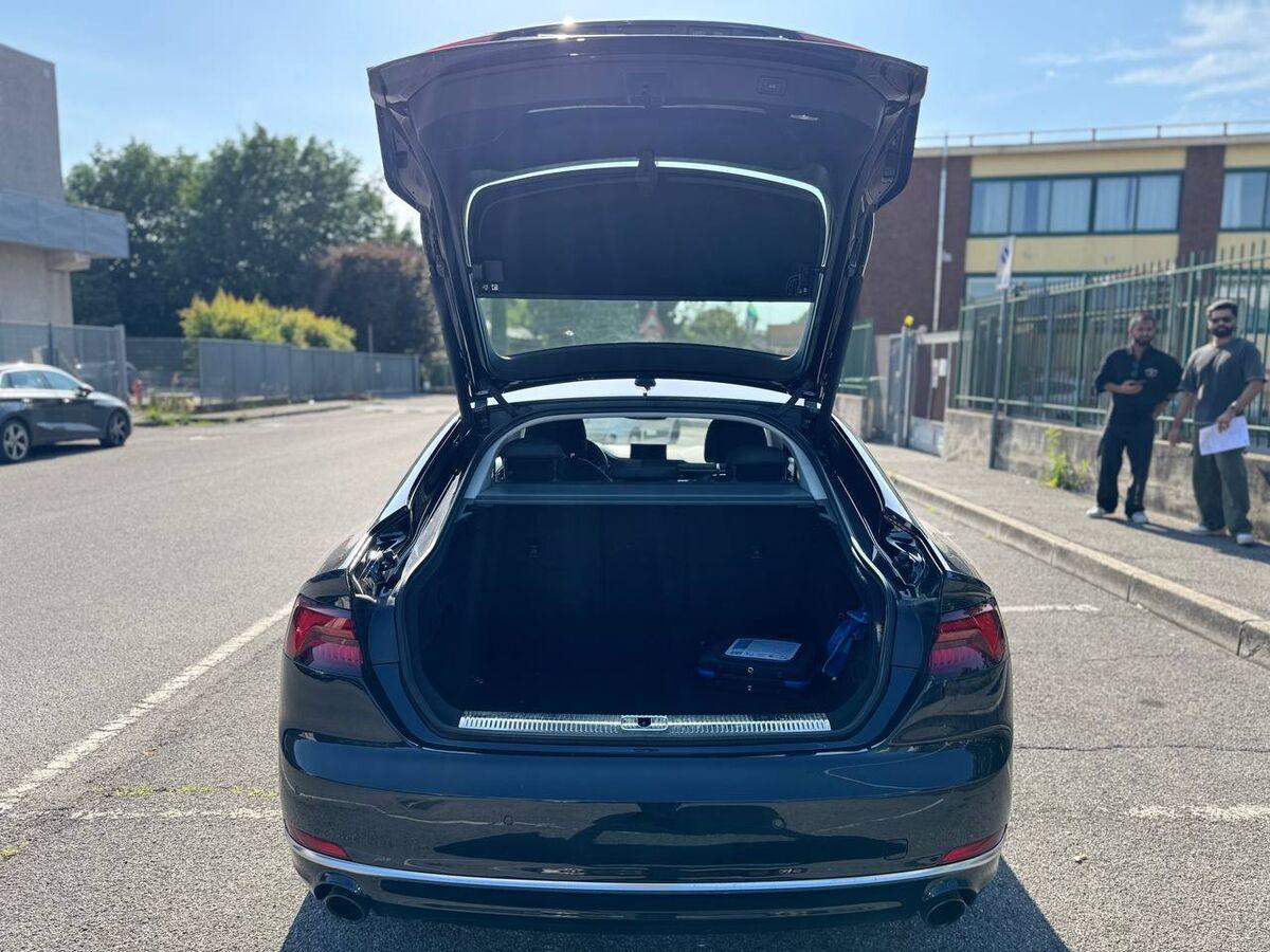 Audi A5 40 2.0 tfsi mhev Business 190cv s-tronic