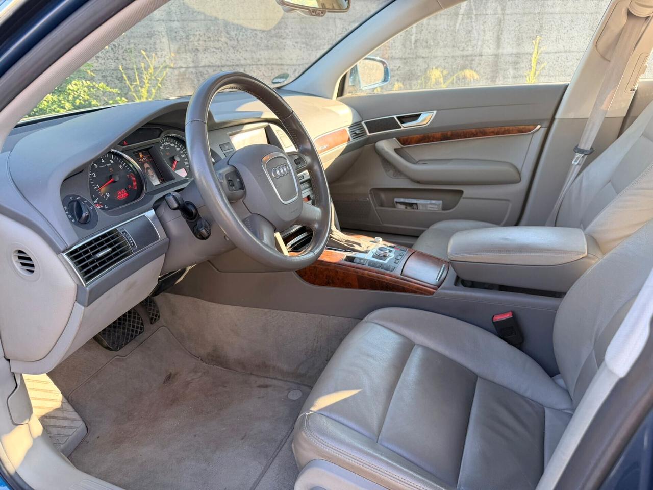 Audi A6 3.2 V6 FSI qu. Av.