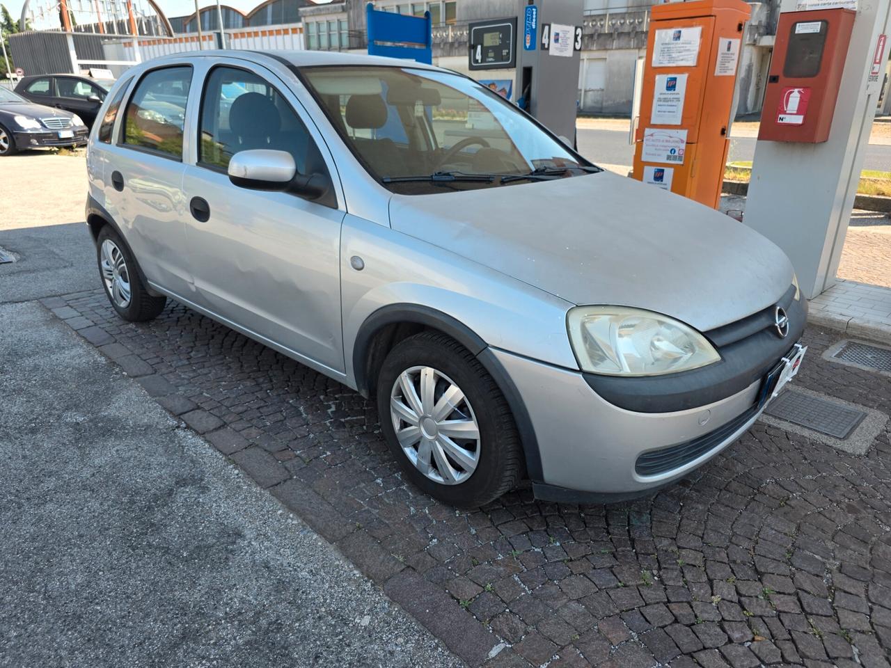 Opel Corsa 1.0i 12V cat 5 porte con 130.000km