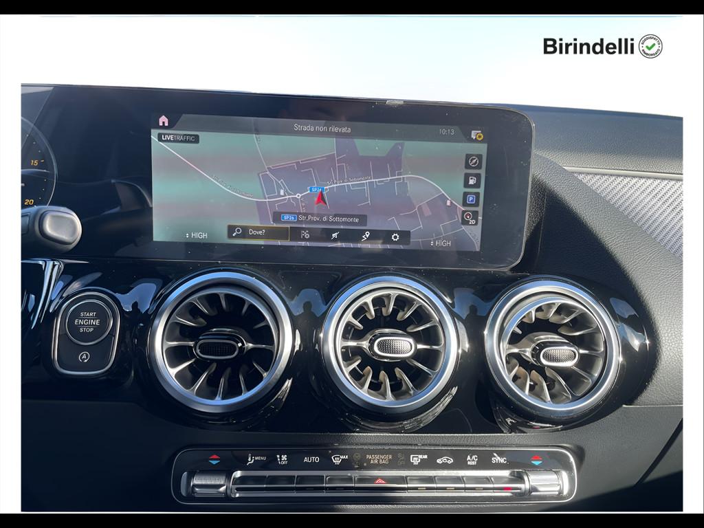 Mercedes-Benz GLA (H247) - GLA 200 d Automatic Premium