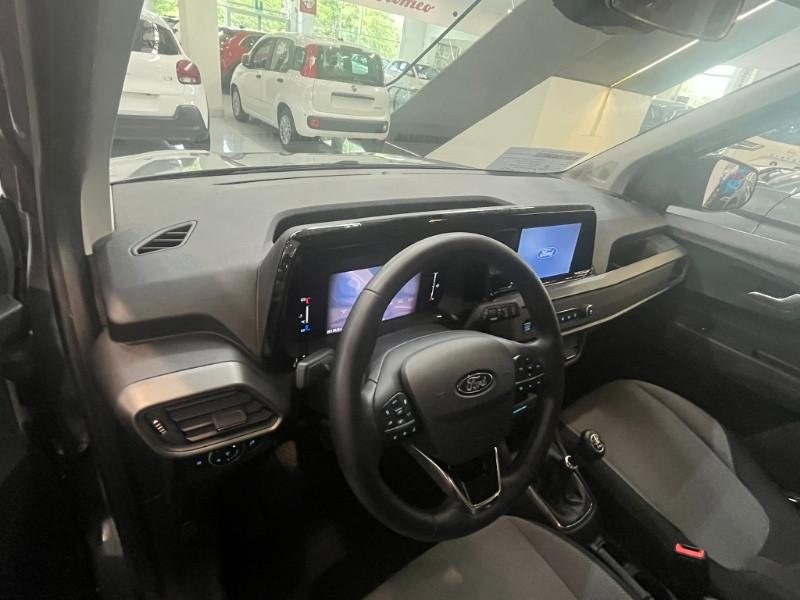 FORD Tourneo Courier 1.0 EcoBoost Titanium