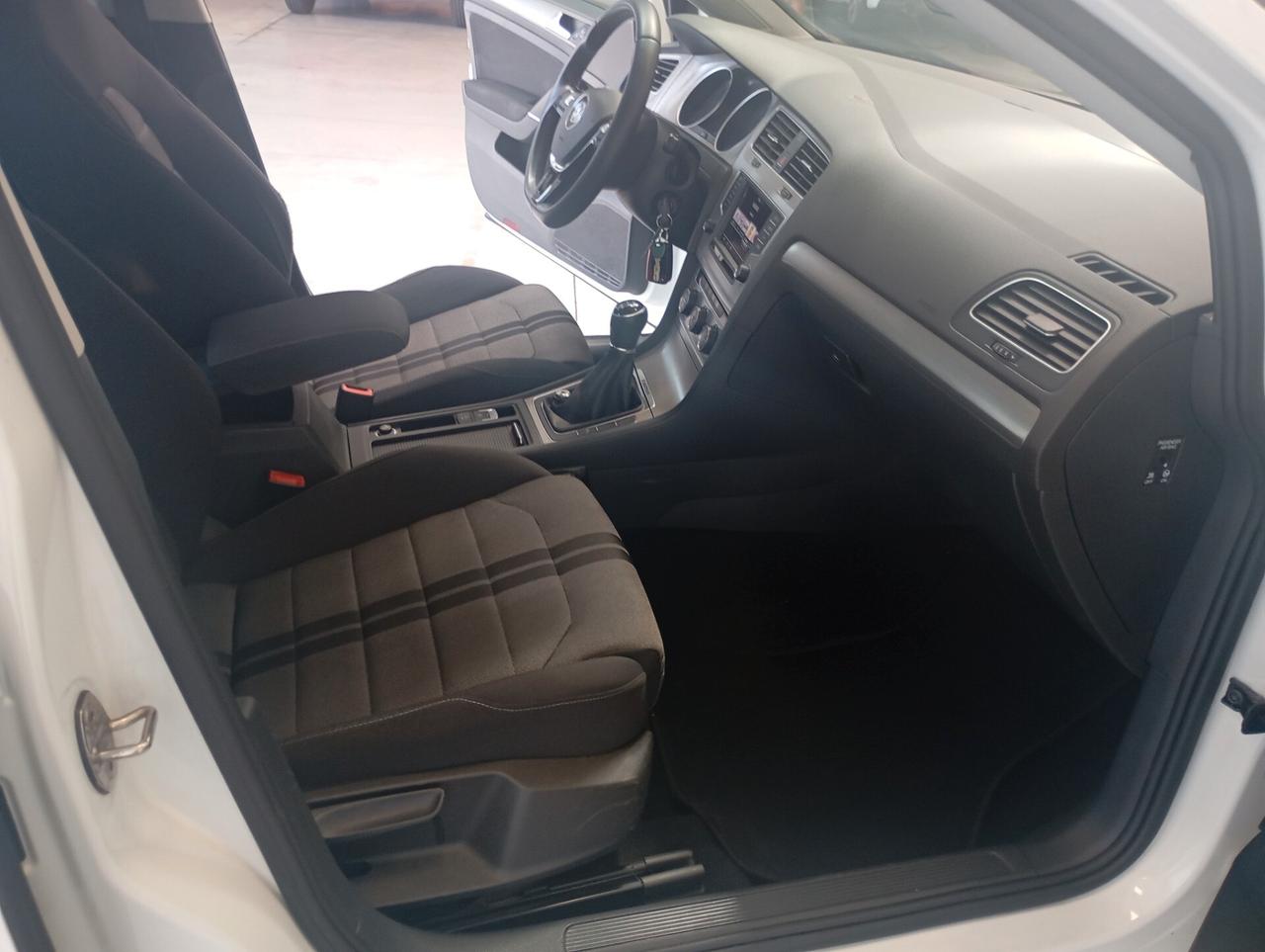 VW GOLF 2.0 TDI 4X4 PERFETTA