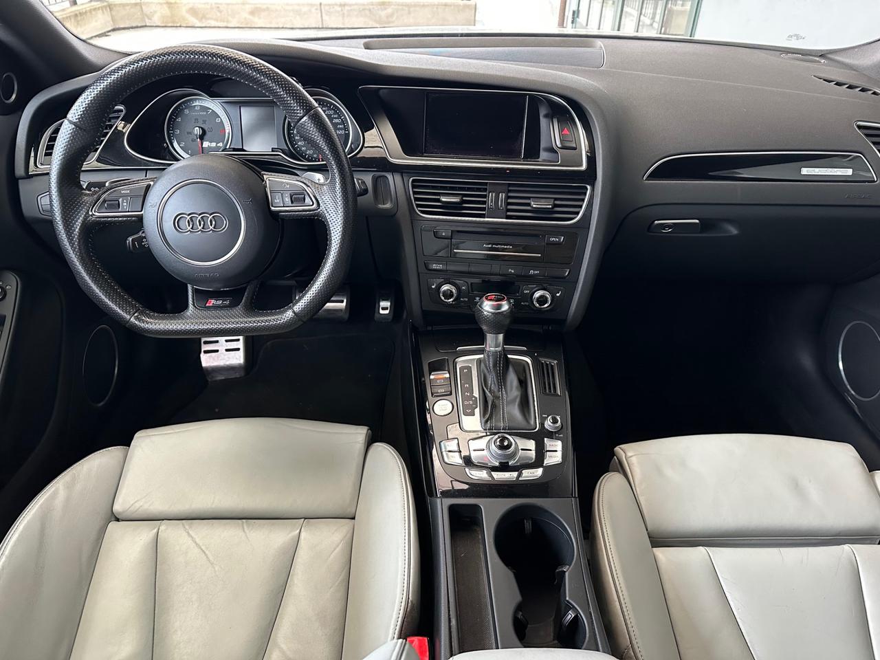 Audi RS4 Avant 4.2 fsi quattro s-tronic