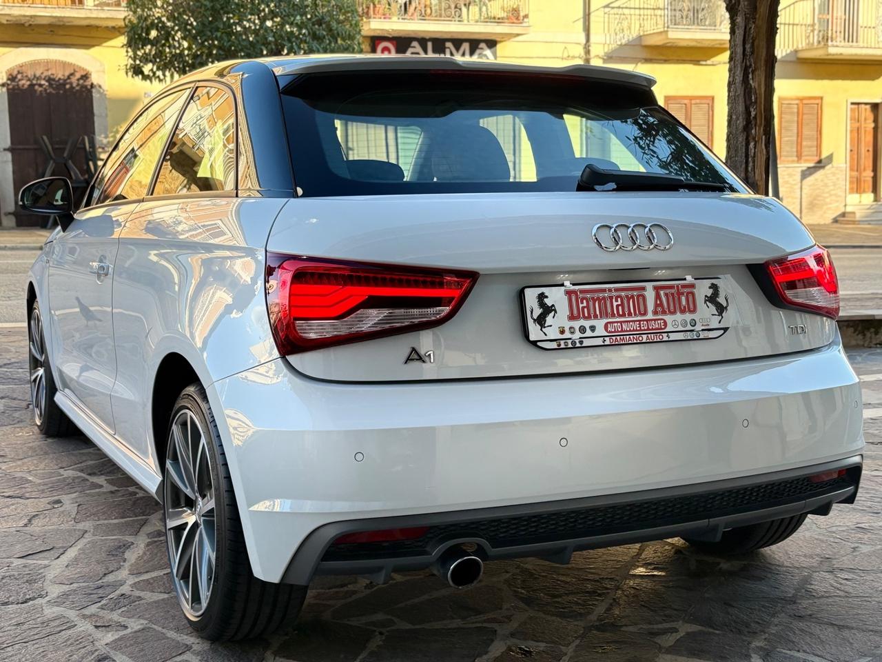 Audi A1 1.4 TDI 90 CV PERLATA S-LINE FULL/LED