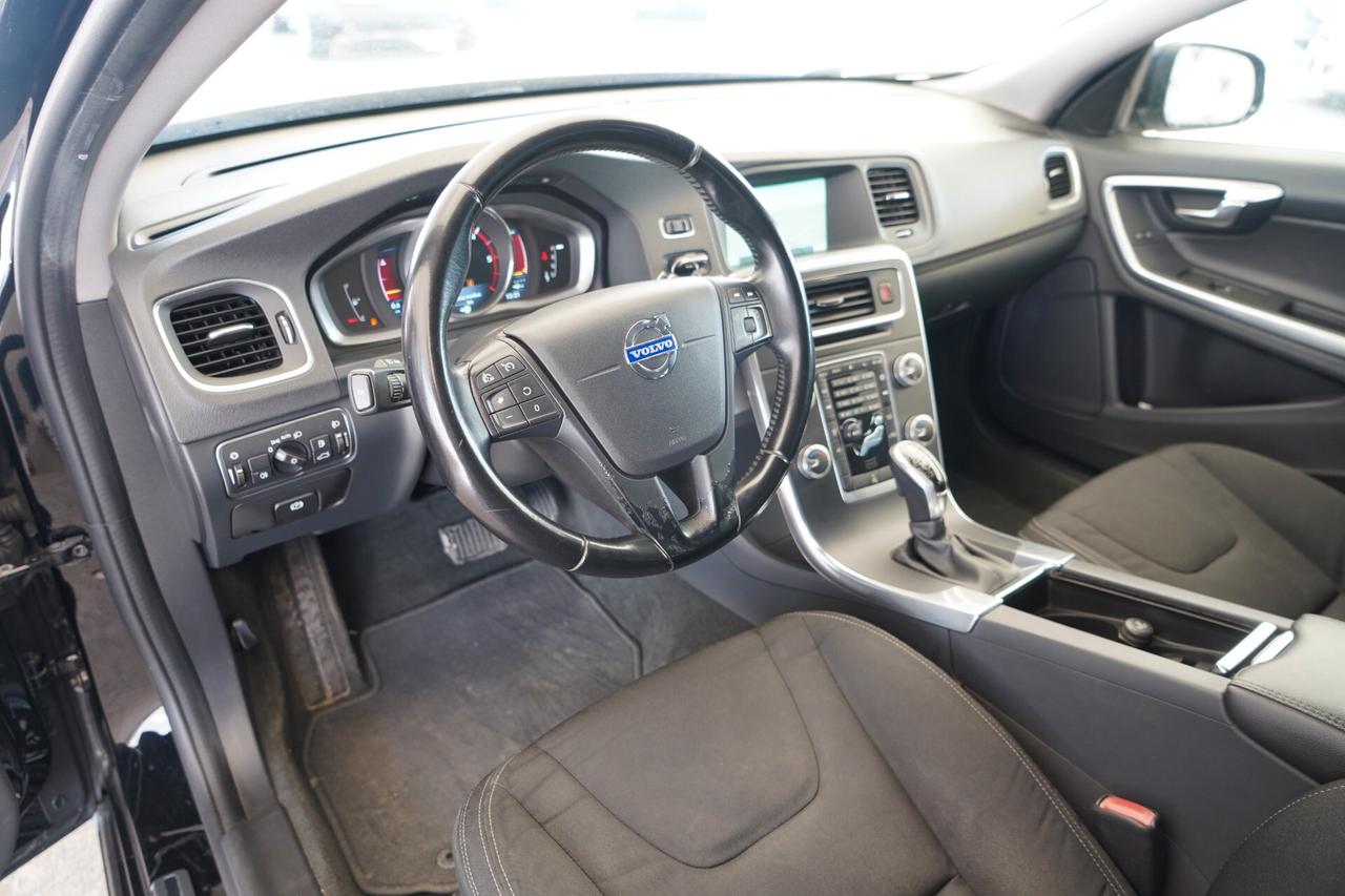 Volvo V60 D2 1.6 Powershift Kinetic