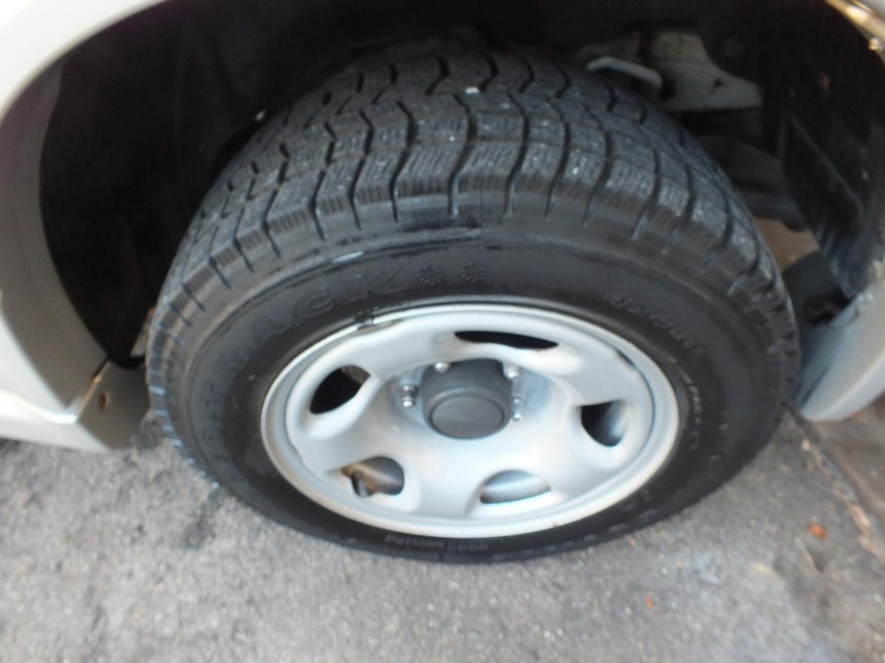 SUZUKKI G.VITARA 2.0 TDI 4x4 + RIDOTTE MANUALI.