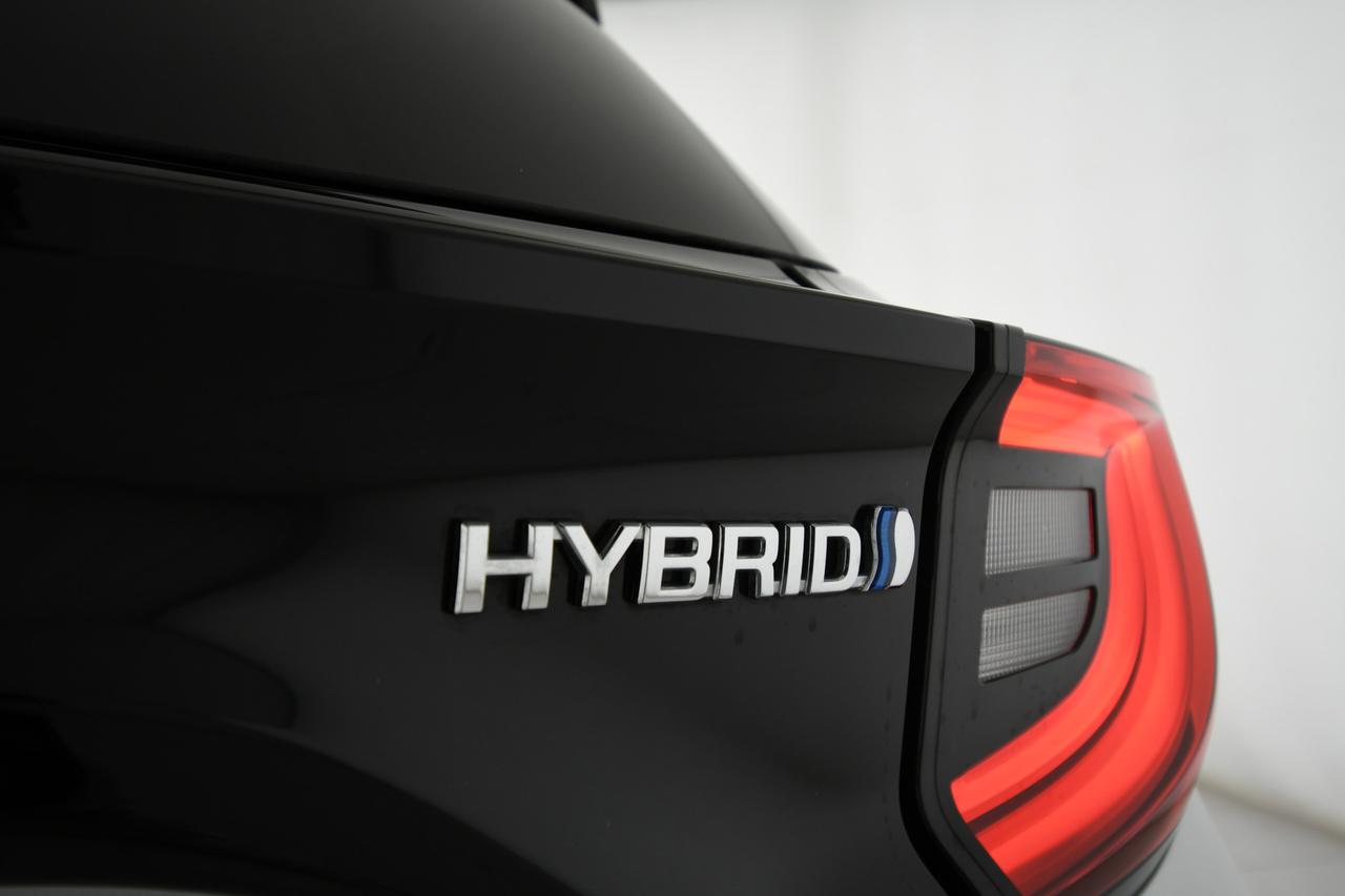 TOYOTA Yaris 1.5h Style CAMERA+ACC+APP CONNECT+NEOPATENTATI