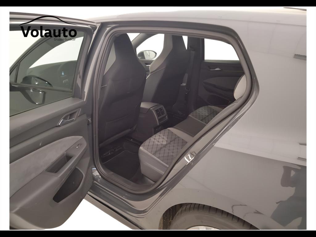 VOLKSWAGEN Golf VIII 2020 - Golf 1.5 tsi evo R-Line 150cv