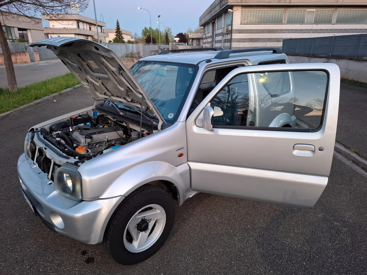 Suzuki Jimny 1.3i 16V cat 4WD JLX Special