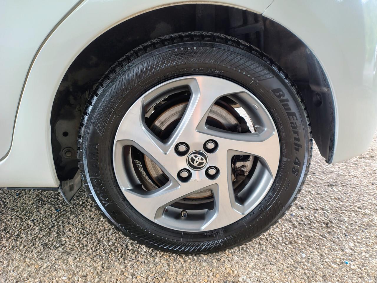 Toyota Yaris 1.5 Hybrid 5 porte Lounge