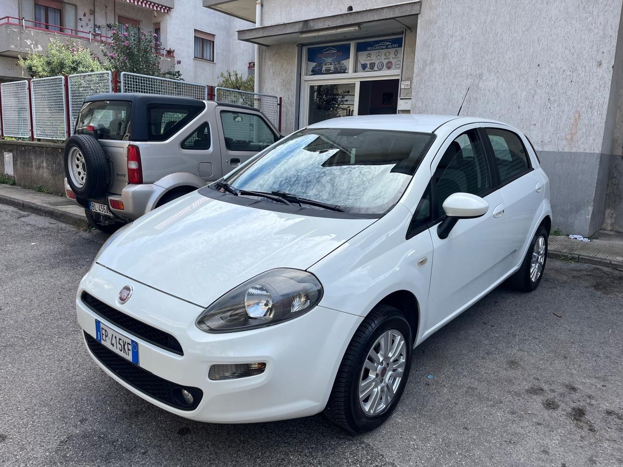 FIAT PUNTO ULTIMO MODELLO A METANO A.F.F.A.R.E