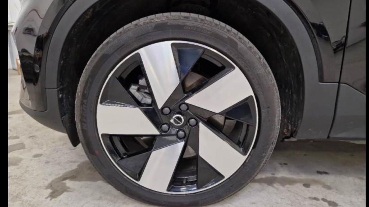 VOLVO C40 Recharge Twin Motor Awd Ultimate