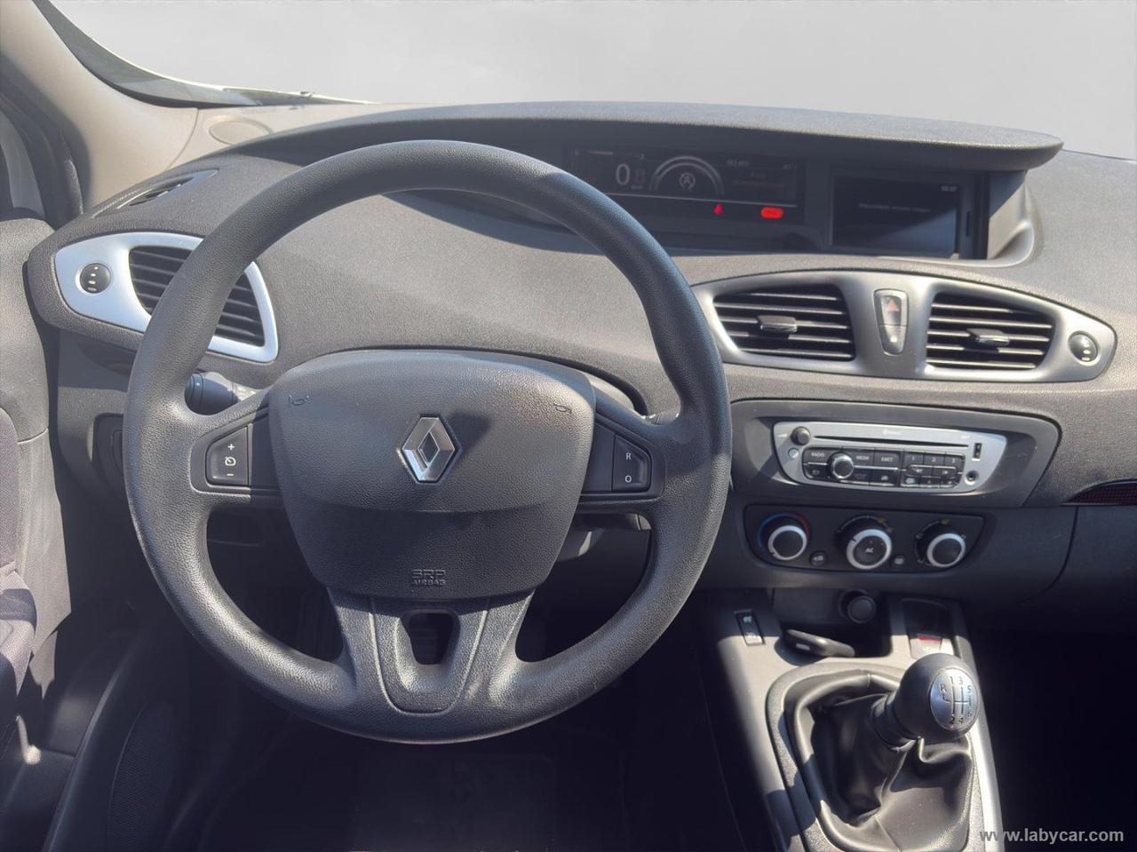 RENAULT Scénic 1.5 dCi 110 CV S&S Bose