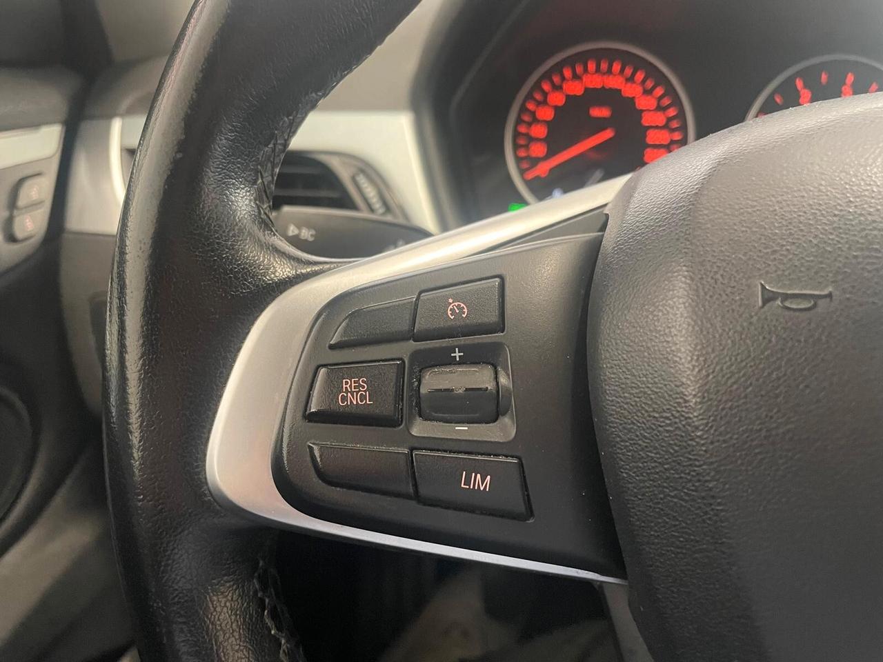 BMW X1 sDrive16d X-Line Navi Full LED – Comfort e Sportività