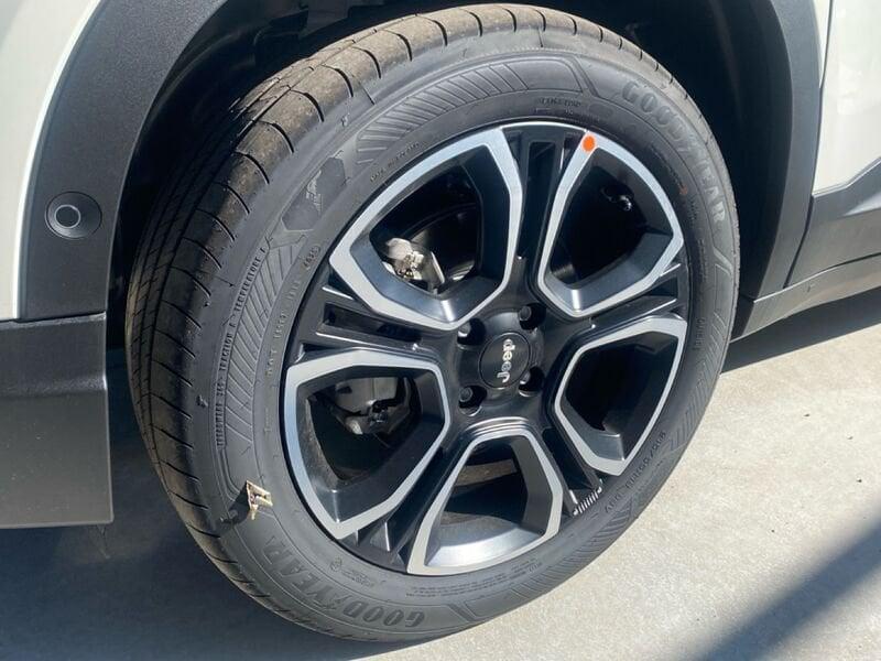 Jeep Avenger e-Hybrid 1.2 MHEV e-Hybrid Turbo Summit