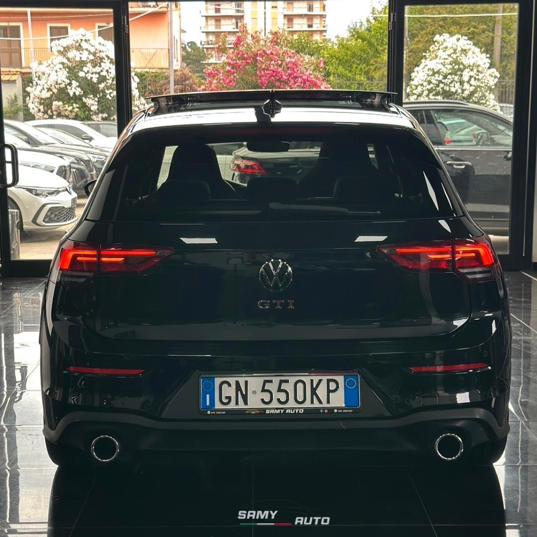 Volkswagen Golf GTI Golf 2.0 TSI GTI